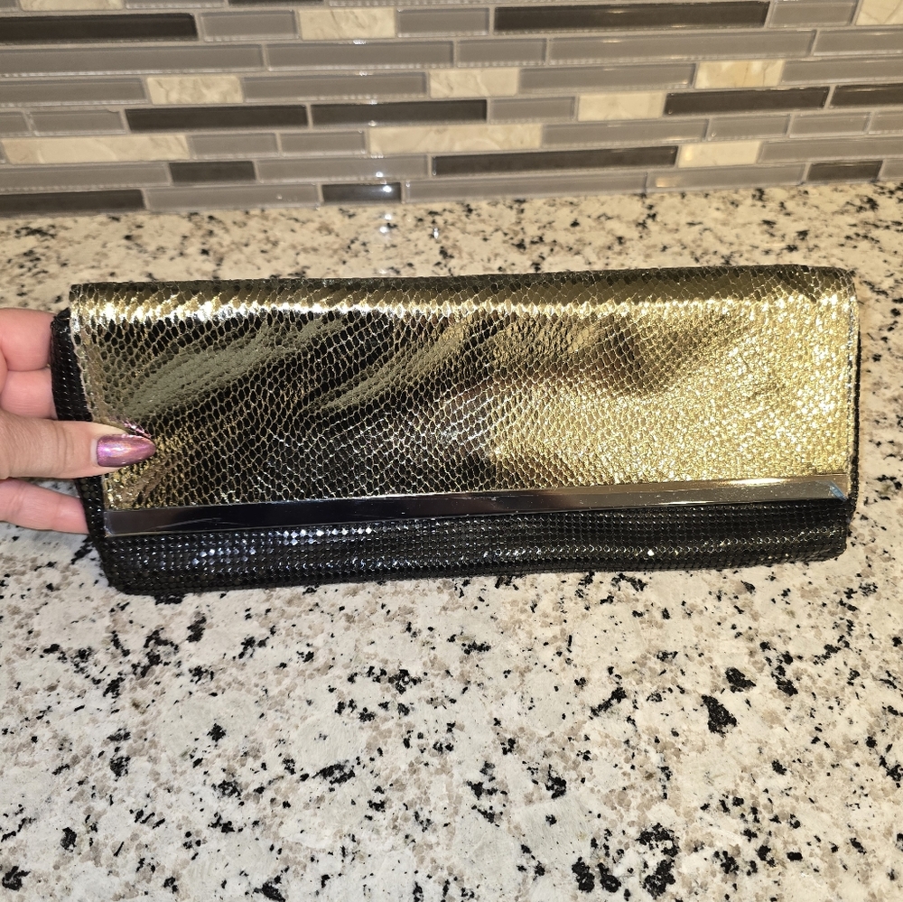 Elegant Gold/Black Metal Mesh Clutch